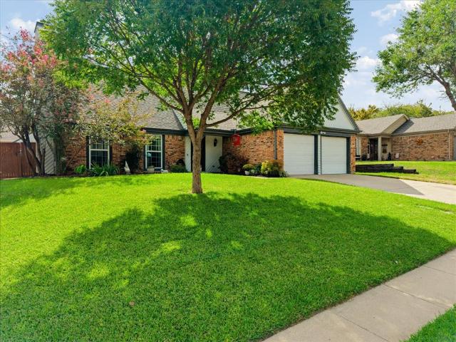 House for sale in Woodland, Euless