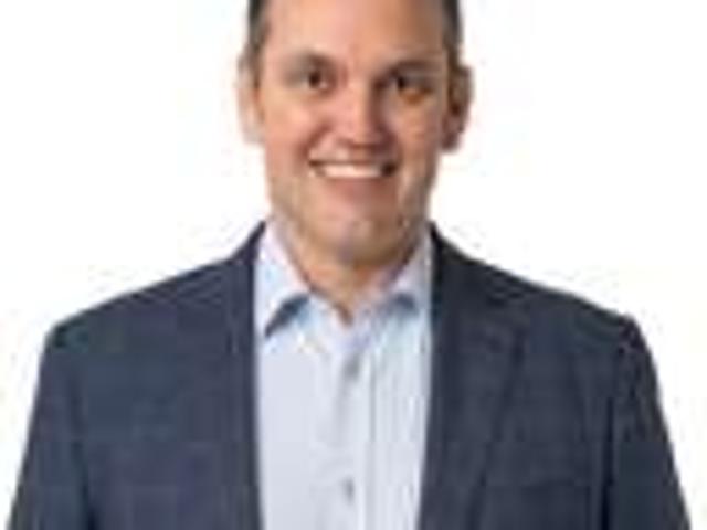 Townhouse for sale in Chaslands, Canterbury