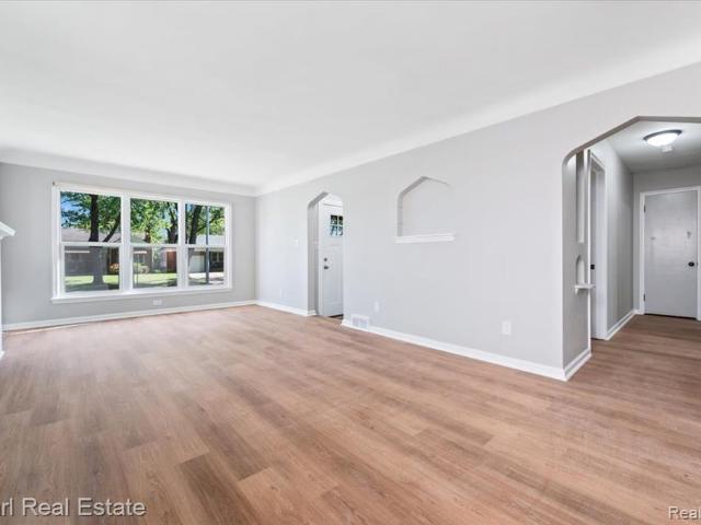 House for sale in Grosse Pointe Woods, Wayne County