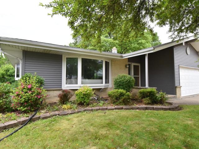 House for sale in Oak Creek