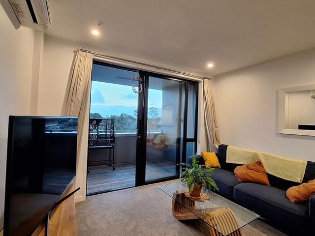 Apartment for rent in Three Kings, Oroua County