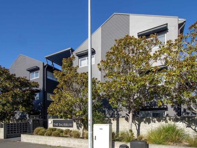 Apartment for rent in Heathcote, Canterbury