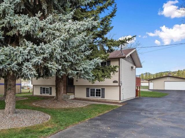 House for sale in Newman Lake, Washington