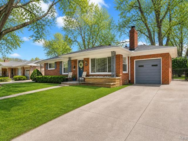 House for sale in Saint Clair Shores, Michigan
