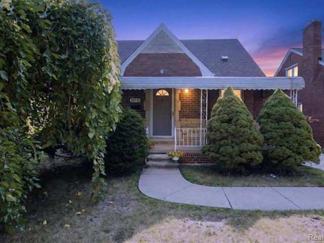 House for sale in Eastpointe, Michigan