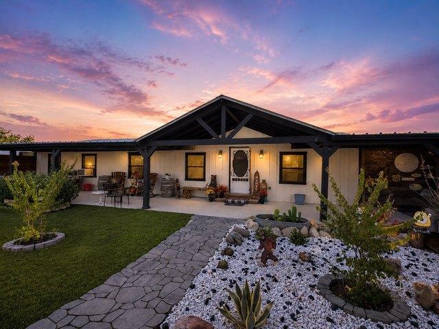 House for sale in Ellis, Texas
