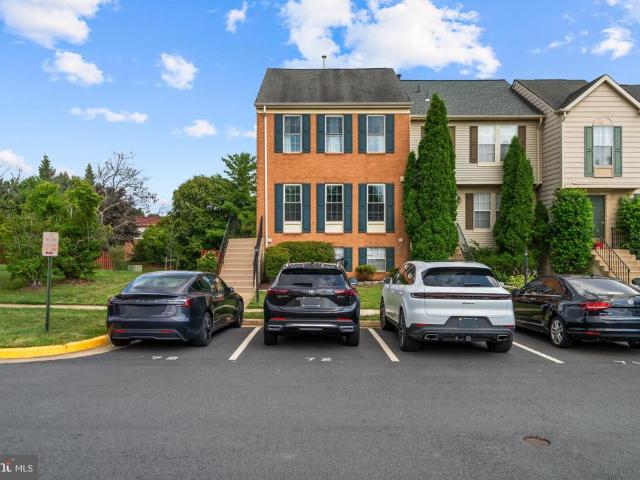 Townhouse for sale in Virginia