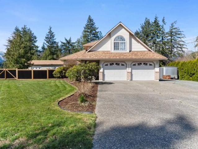 House for sale in Hope, British Columbia