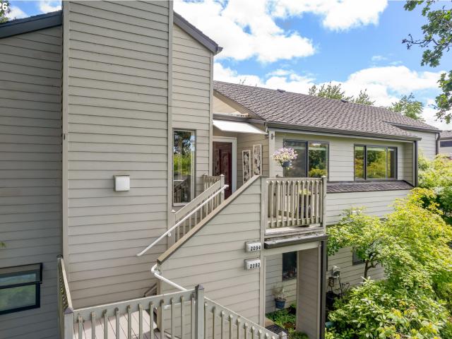 Condo for sale in Oregonia