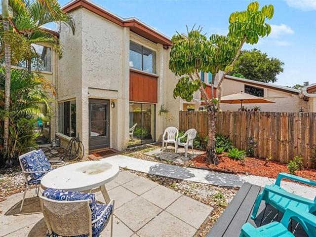 Townhouse for sale in Clearwater, Florida