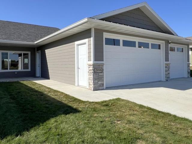 Townhouse for sale in Brookings, Brookings County