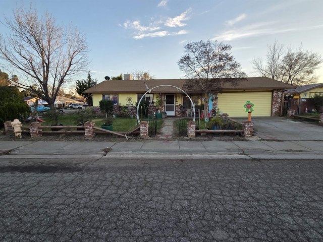House for sale in Corning, California