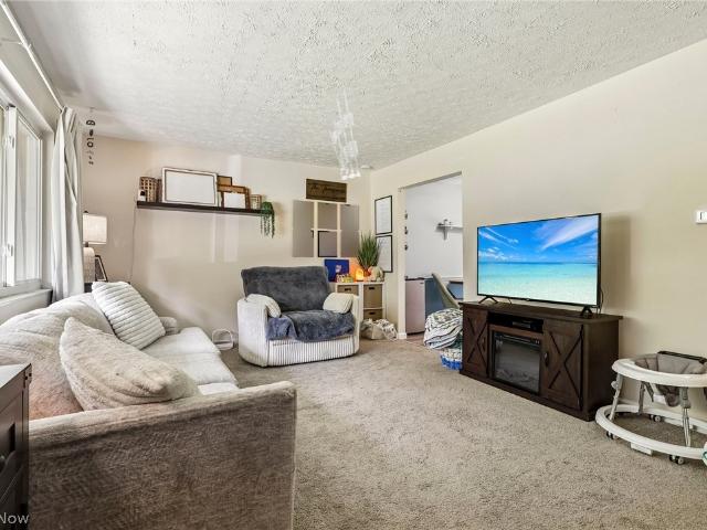 House for sale in Summit, Ohio