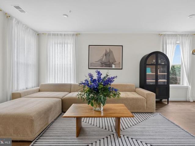 Condo for sale in Sterling, Loudoun County