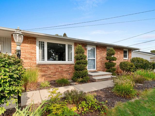 House for sale in Ashwaubenon, Wisconsin
