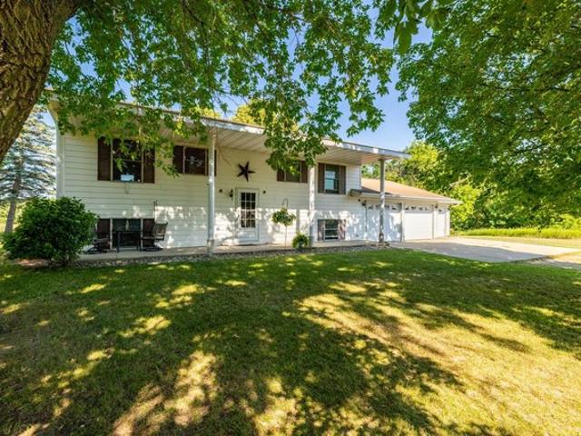 House for sale in Hubbard, Minnesota