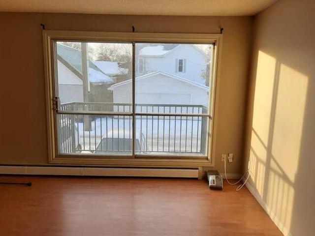 House for sale in Edmonton