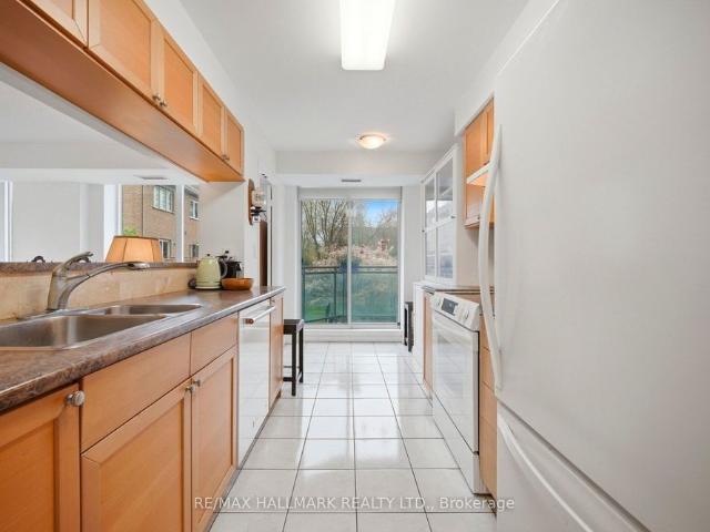 House for rent in Etobicoke—Lakeshore, Toronto