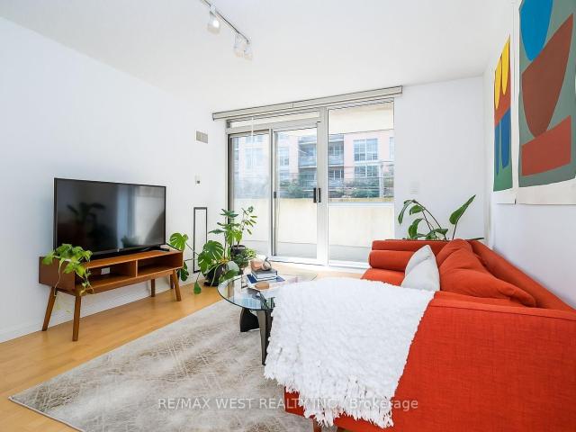 Condo for sale in Toronto, Golden Horseshoe