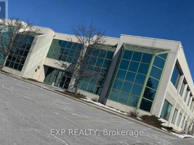 Commercial for rent in York, Ontario