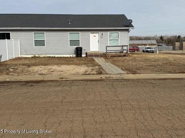 Townhouse for sale in Belfield, North Dakota