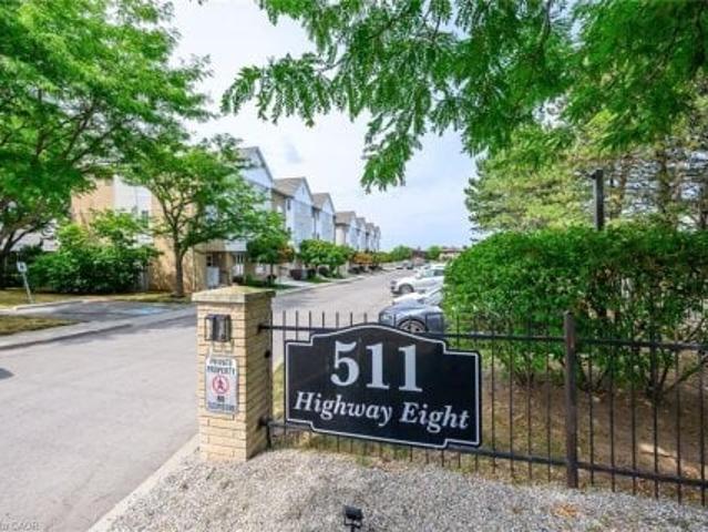 Townhouse for sale in Ancaster, Ontario