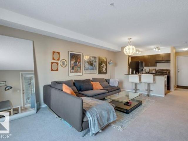 Condo for sale in Southeast, Wedgewood