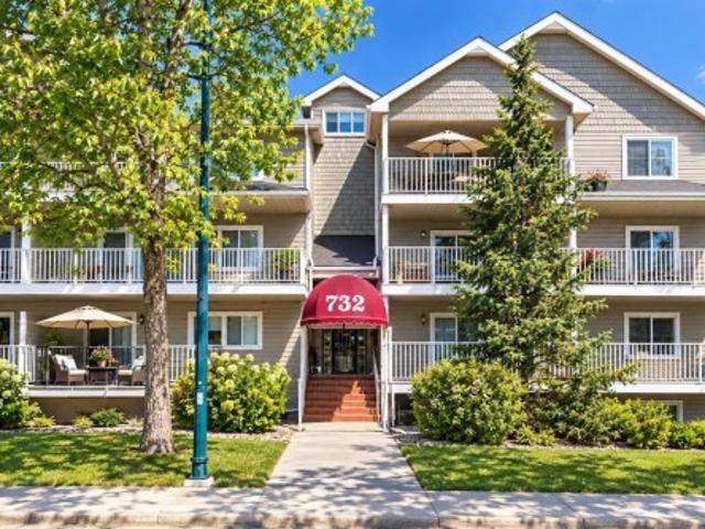 Condo for sale in Windsor Park, Calgary