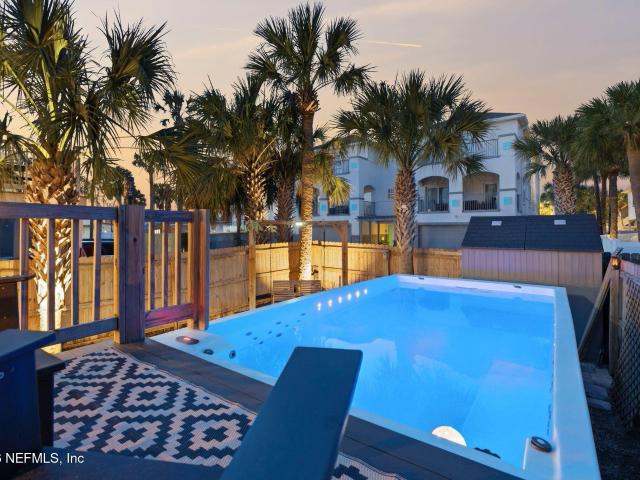 Townhouse for sale in Jacksonville Beach, Florida