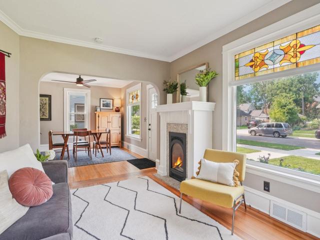 House for sale in Hopkins