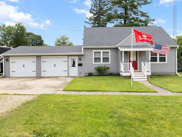 House for sale in Genoa, Illinois