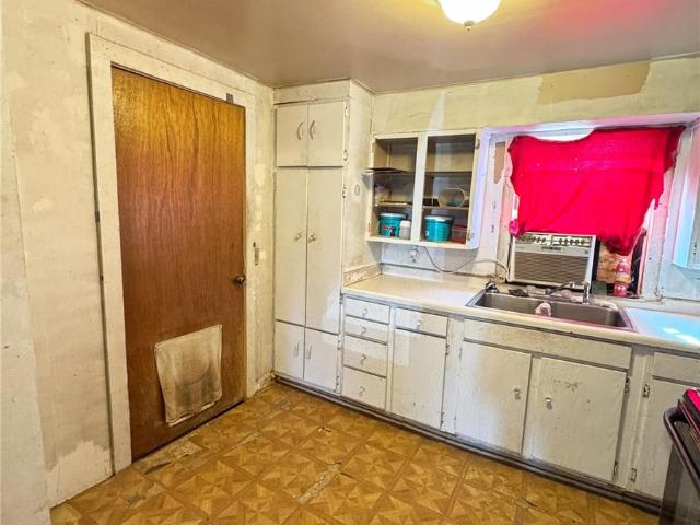 House for sale in Dinosaur, Colorado