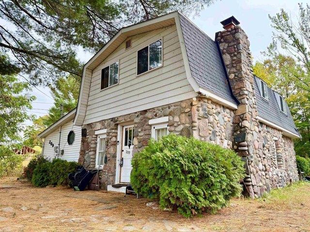 House for sale in Houghton Lake, Michigan