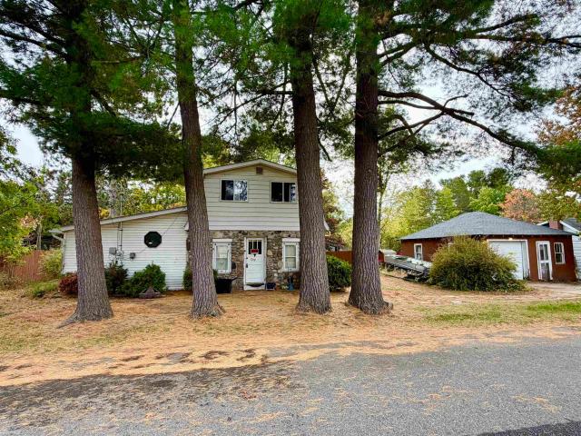House for sale in Houghton Lake, Michigan
