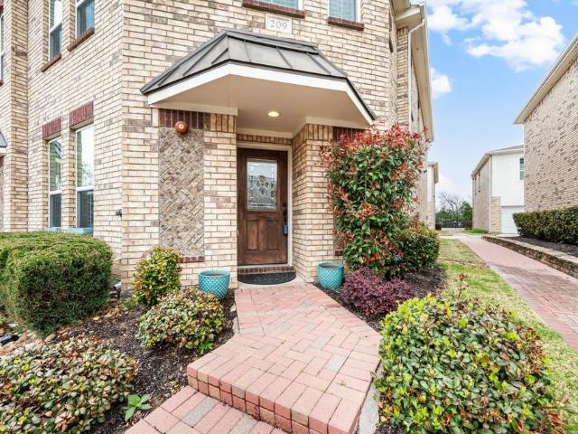 Townhouse for sale in Denton, Texas