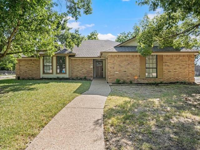 House for sale in Hewitt, Texas