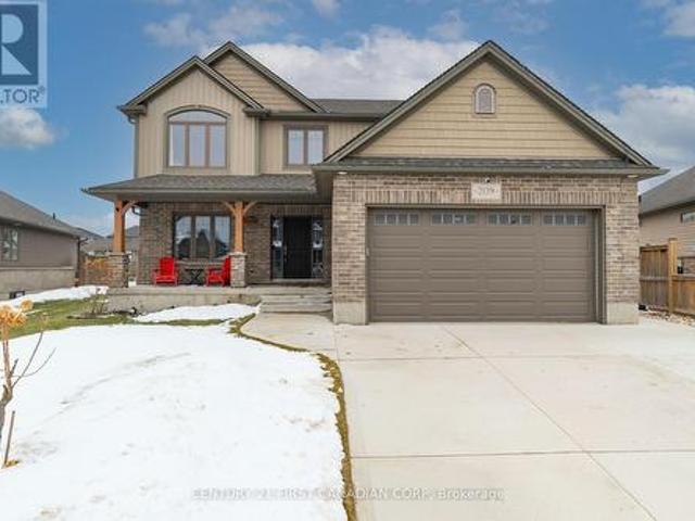 House for sale in Lucan-biddulph, Ontario