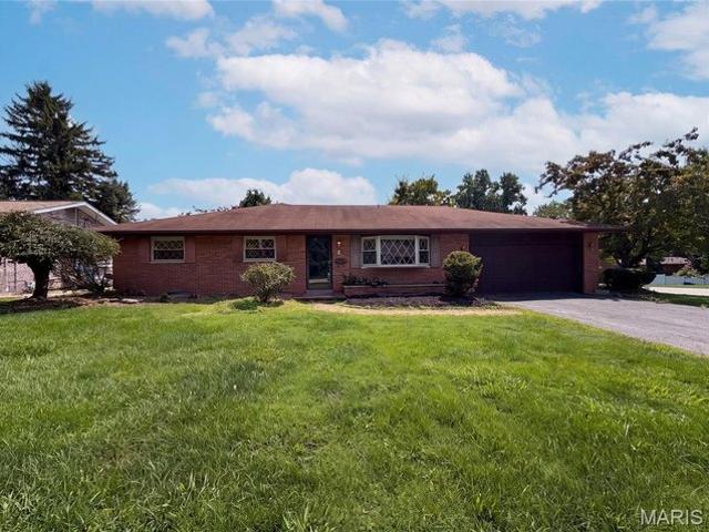 House for sale in Collinsville, Illinois