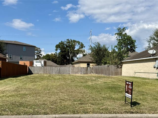 Land for sale in Deer Park, Harris County