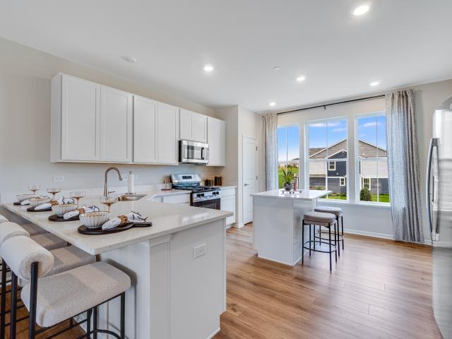 Townhouse for sale in Mchenry, Illinois