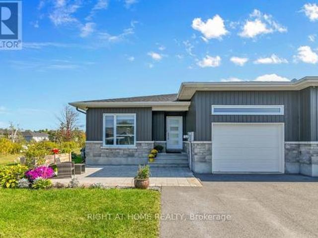 House for sale in Clarence-rockland, Ontario