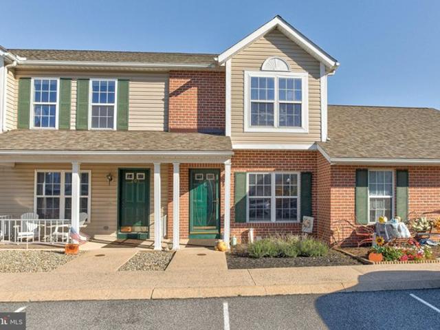 Townhouse for sale in Zion, Bellefonte