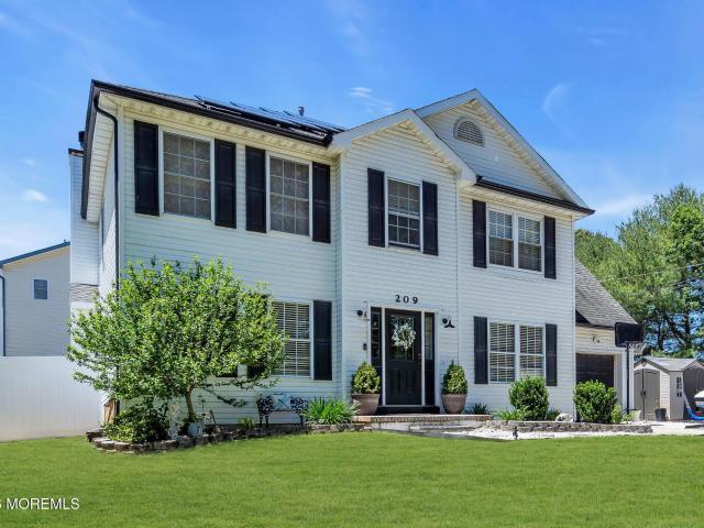 House for sale in Island Heights, New Jersey