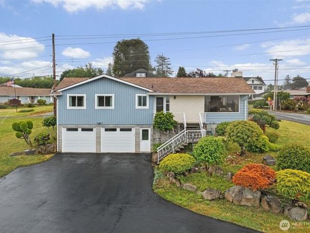 House for sale in Raymond, Washington