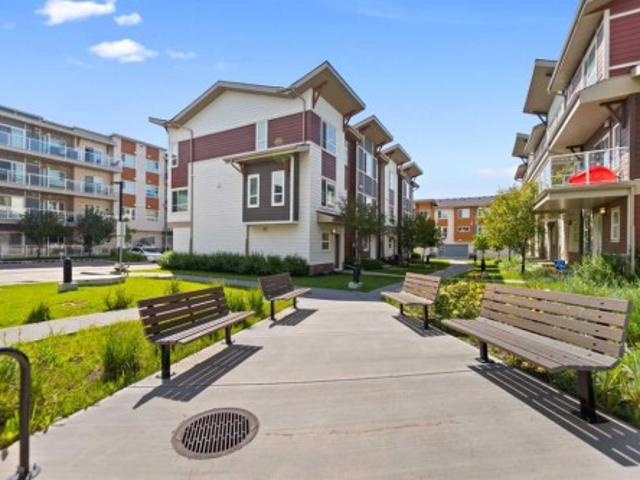 Townhouse for sale in Northwest, Alberta