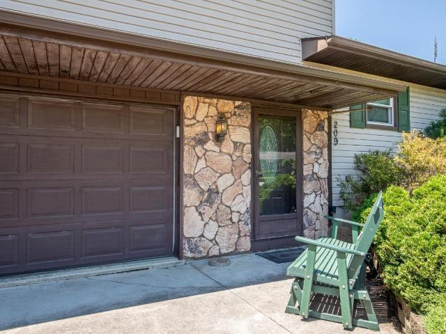 House for sale in Ossian, Indiana