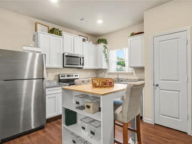 Townhouse for sale in East Point, Georgia