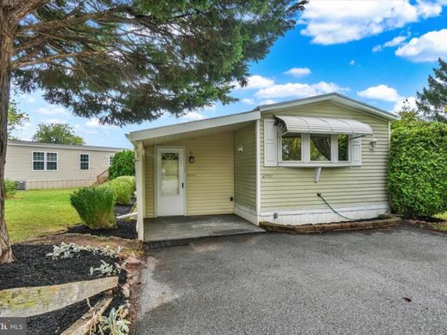 House for sale in Mount Wolf, Pennsylvania