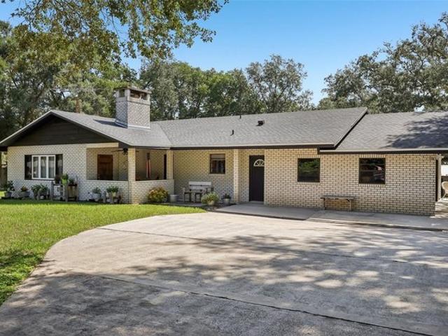 House for sale in Bushnell, Florida