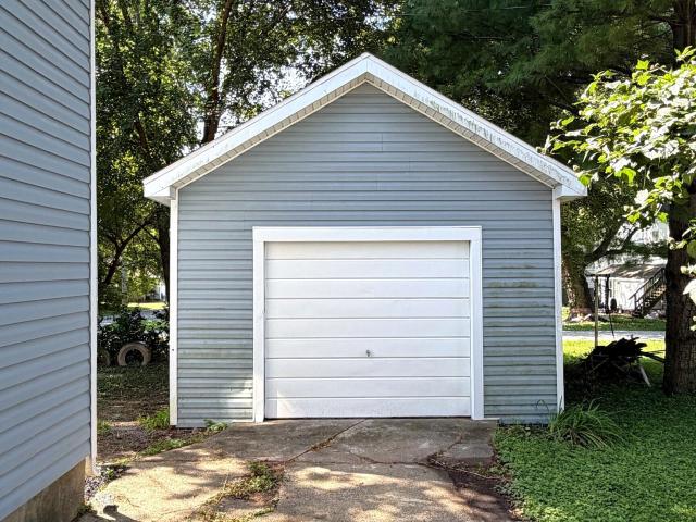 House for sale in Crawfordsville, Montgomery County